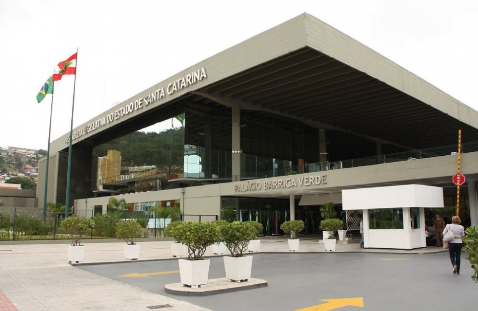 Assembleia de SC vota projetos de interesse da indústria